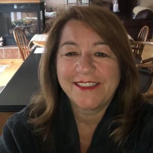 Meet your Posher, Elaine